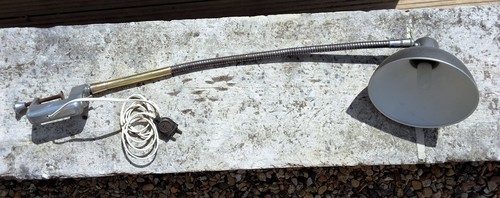 Ancienne lampe atelier - d',
