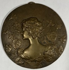 Jacques Callot (1861-1906) Médaille en Bronze Art nouveau signée en bas