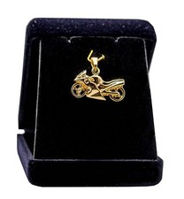 pendentif moto en vrai plaqué or avec écrin