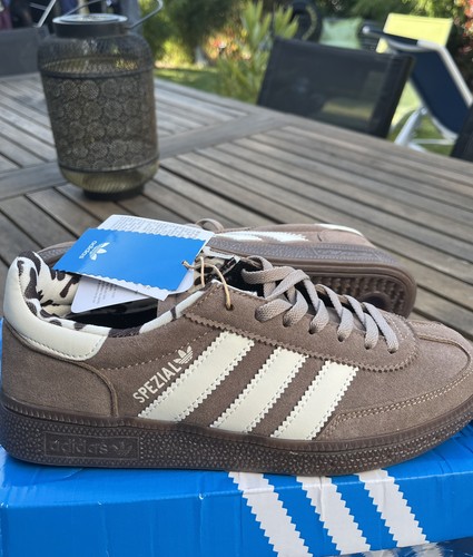 Basket femme adidas - femme, spezial