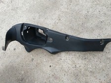 Cache carenage garniture droit