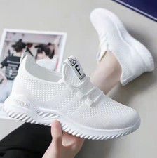 Chaussures baskets femme rose tendance pas cher tennis salle blanche été blanc