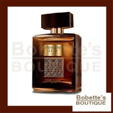 PREMIERE LUXE OUD AVON Pour