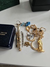 Lot De Bijoux Anciens Broches Boucles D'oreilles Et Pendentif Plaquée Or Et...