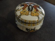 BONBONNIERE ANCIENNE GIEN  11,5 CM RENAISSANCE