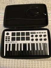Clavier Maître AKAI MPKmini3 Blanc + Fly Case Rigide 