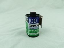 Film Fujifilm FUJICHROME Sensia 100 - 35mm Couleur (exp 2004) - Expired Lomo