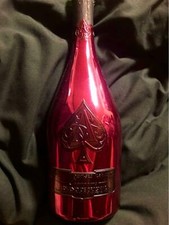 Bouteille vide rouge ARMAND DE