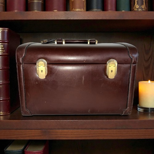 Vtg leather train luggage - leather,
