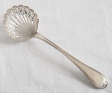 Cuillère à saupoudrer -