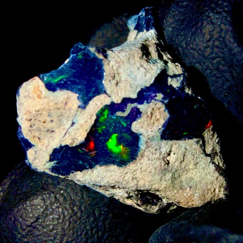 Opale noire naturelle - opale,