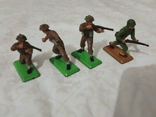 Lot de 4 Soldats militaire
