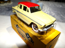 dinky toys atlas SIMCA ARONDE
