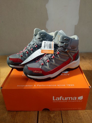 Paire chaussure randonné - paire,