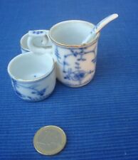 V68 A identifier Saleron Moutardier Porcelaine Saxe Meissen Blue Onion Ancien