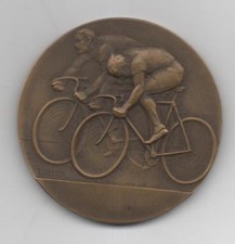 Médaille en bronze, Cyclistes par F. Fraisse. vélo, vélocipède, Pub: savon Gibbs