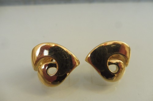 Belles boucles oreilles - d'oreilles, /