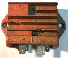 Régulateur de tension moteur