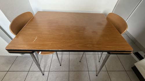 Table formica - table, en