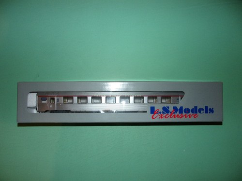 Models voiture voyageurs - ls,