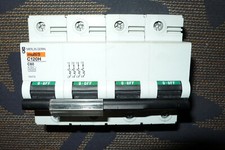 Disjoncteur tetrapolaire 80a - disjoncteur,