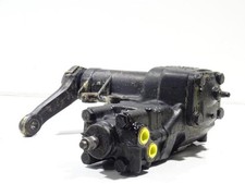 Boitier de direction NISSAN