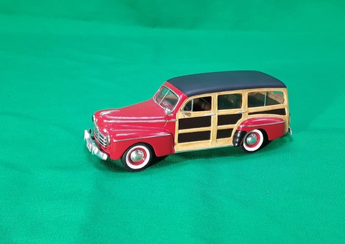 Ford woodie station - 46,