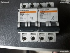 1x Disjoncteur Merlin Gérin C60N C10 24201 2P