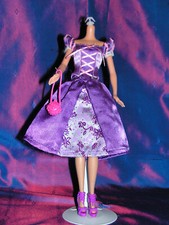 BARBIE   vêtements n°218  princesse raiponce avec sac et chaussures 2007