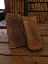 Étui vintage en cuir pour rasoir ancien