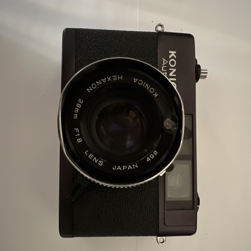 Konica auto black - auto, s3