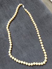 Collier de perles noble avec fermeture strass 60 cm de long