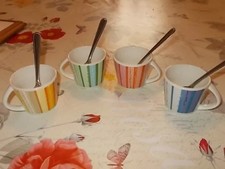 Lot 4 tasses à café + petites cuilleres - Neuf