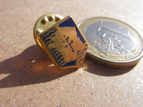 Pins liberation croix de - pins,