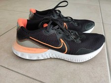 Baskets Nike Renew Run Taille 44 Chaussures running