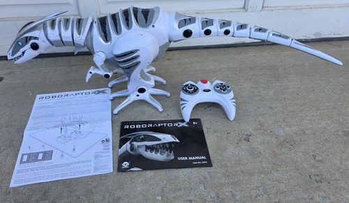 Wowwee roboraptor robot - wowwee,