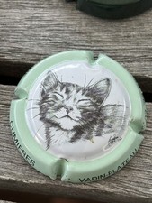 CAPSULE Muselet  CHAMPAGNE Vadin-Plateau   13 bon État  Voir Photo