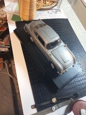 1/18 - 1965 Aston Martin DB5 - Goldfinger James Bond 007