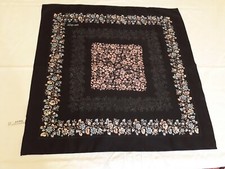 N22 Foulard carré polyester