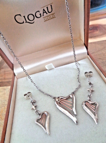 Pendentif boucles - et,