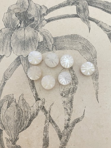 Anciens boutons nacre - anciens,