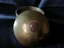 RARE BOITE AVEC COUVERCLE CISELEE À DÉCOR JAPONISANT BLASON AIGLE AMERICAIN