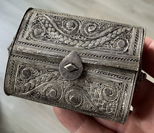 Ancienne jolie boite porte