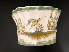 Bouquetière Moustier, vase moustier