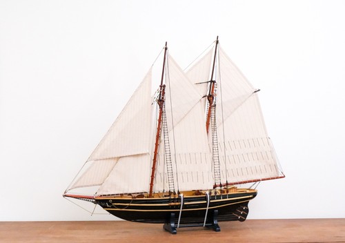 Maquette bateau en - de,