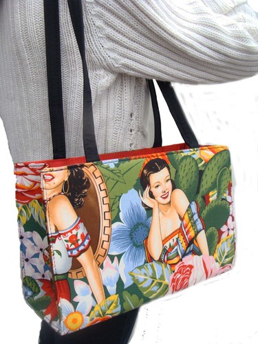 Senorita pin girls calendar - up,
