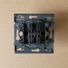 LEGRAND SAGANE 84018 - 1