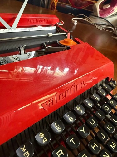 Olivetti valentine typewriter - olivetti,