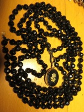 SAUTOIR ancien PERLES JAIS français & PENDENTIF PORTE-PHOTO orné ROSE perlée