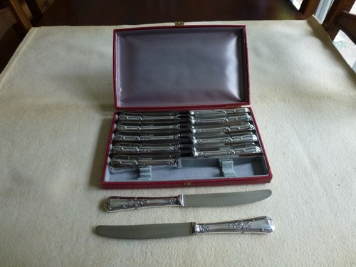 Coffret couteaux table - 12,